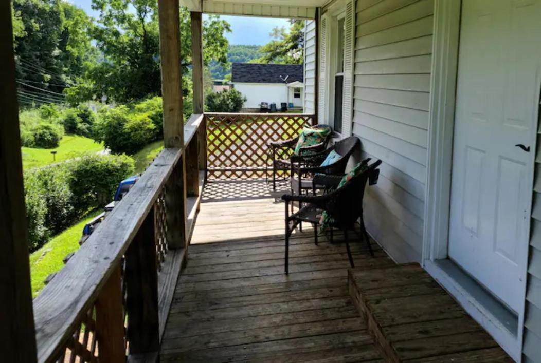 The Dragon'S Den 5 Bedroom House 1 Mile To Main St Tazewell Exterior foto