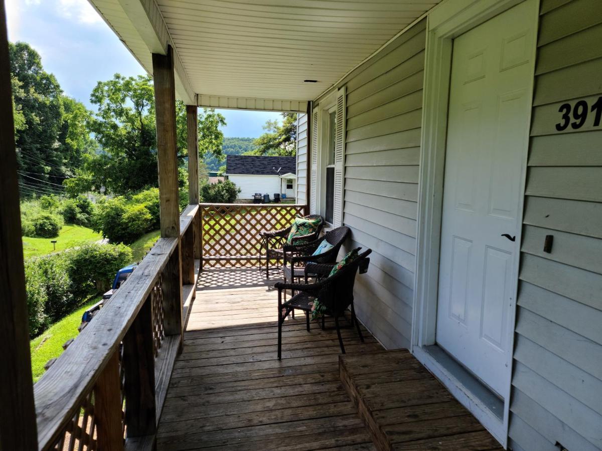 The Dragon'S Den 5 Bedroom House 1 Mile To Main St Tazewell Exterior foto